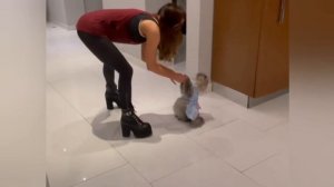 Kate Beckinsale and her Friend #katebeckinsale