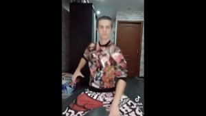 Иван Золо танцует под SODA - Pullin Up #ИванЗоло #Некоглай