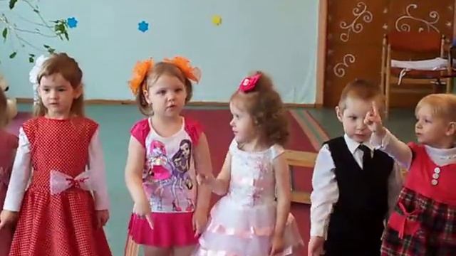 песенка '' ручками мы хлопаем '' смотреть онлайн