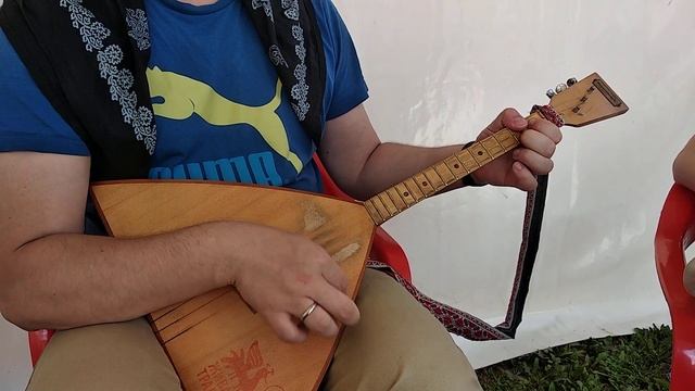 Разборы для балалайки. Наигрыш Весьегонского района "По-деревне" смотреть онлайн