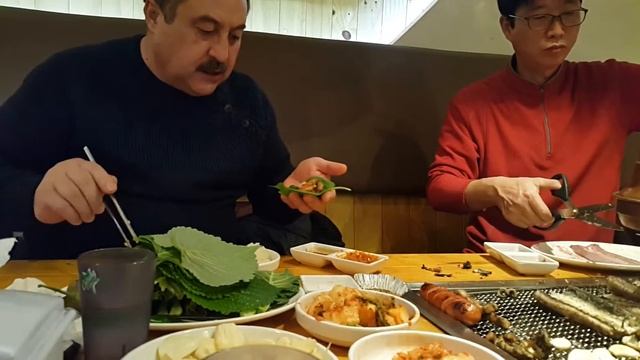 Южная Корея, Сеул. Кушаем угря 2016.11.05 смотреть онлайн