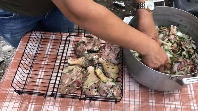 КУРОЧКА НА МАНГАЛЕ ОТ МАМЫ! КАВКАЗСКАЯ КУХНЯ БЫСТРО И ВКУСНО!
