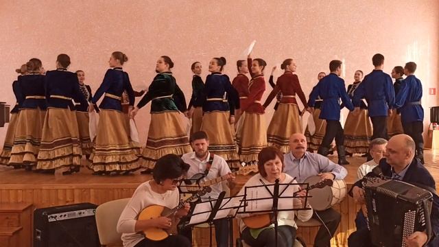 Конкурсное выступление народного хора СККИ смотреть онлайн