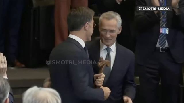 Столтенберг официально передал полномочия генсека НАТО Марку Рютте.