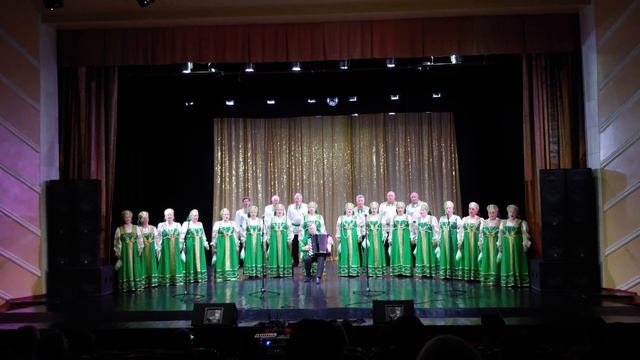 "Неизвестный солдат" исполняет хор "Донские зори"