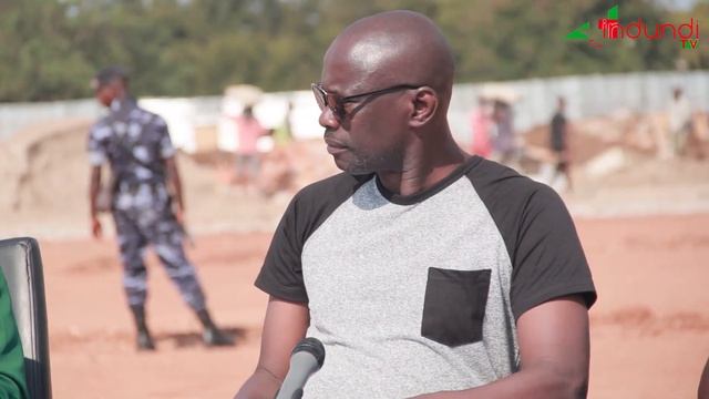 Révérien Ndikuriyo ashimira Umukuru w’igihigu kubona yaraterereye intebe ku kibuga Intwari смотреть онлайн