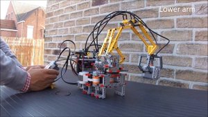 LEGO NXT Pneumatic Arm