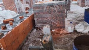 Кирпичная кладка в холод или  как построить дом  зимой