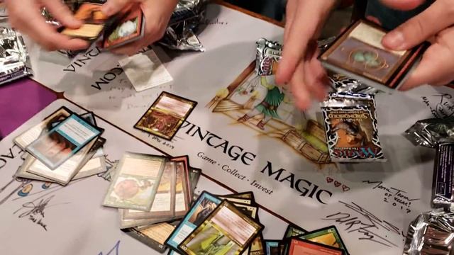 $1,000.00 Stronghold Booster Box Opening in Las Vegas = GPVegas 2018 смотреть онлайн