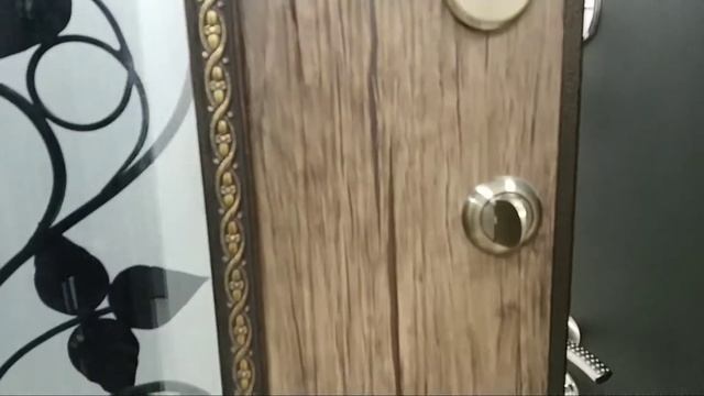 Входная дверь Ковка
