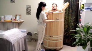 Кедровая бочка это баня в миниатюре, а польза большая.