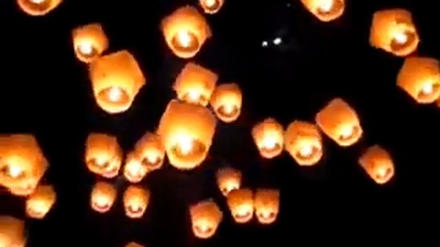 Флешмоб с фонариками желаний смотреть онлайн