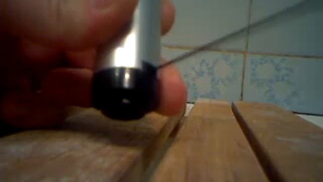 3-LED Dynamo Battery-free Flashlight смотреть онлайн