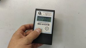 Дозиметр МКС-01СА1М в работе. Компас Адрианова