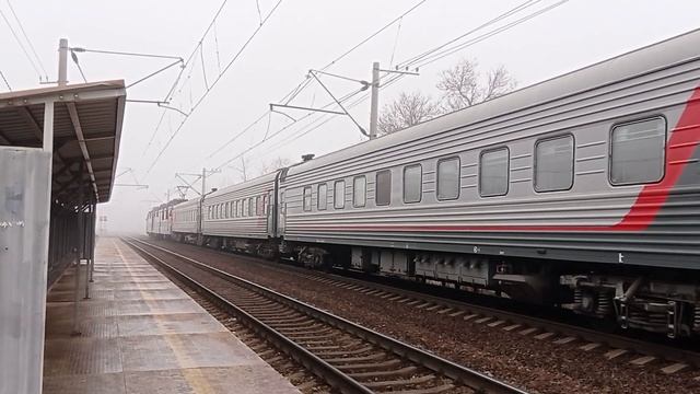 ВЛ80С-2257А/2225 с пассажирскими вагонами смотреть онлайн