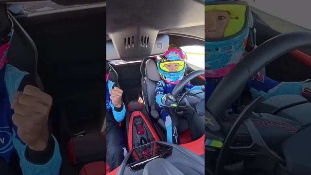 Зейн Софуоглу — самый быстрый ребенок в мире: смотреть онлайн