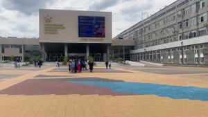 Прогулка возле Российского Университета Дружбы Народов им. Патриса Лумумбы, г. Москва, 27.06.2023
