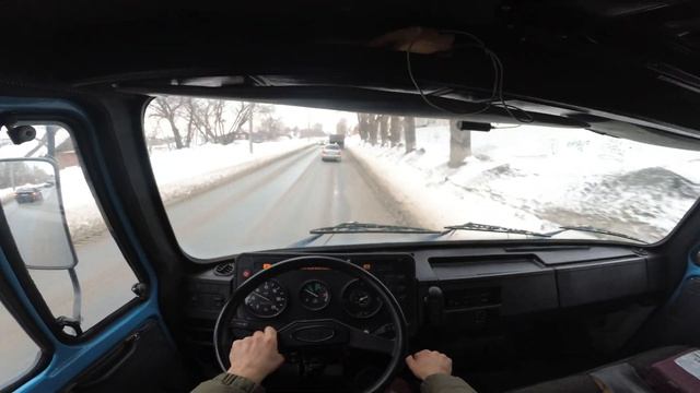 Двигаюсь по городу, ЗИЛ БЫЧОК. смотреть онлайн