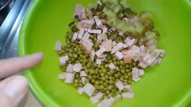 Я на кухне. Я в школе))). Адаптируемся к новым реалиям ).