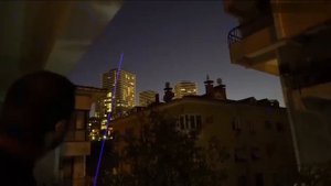 Очень мощный лазер ( лазерная указка ) Прожигает 2мм доски