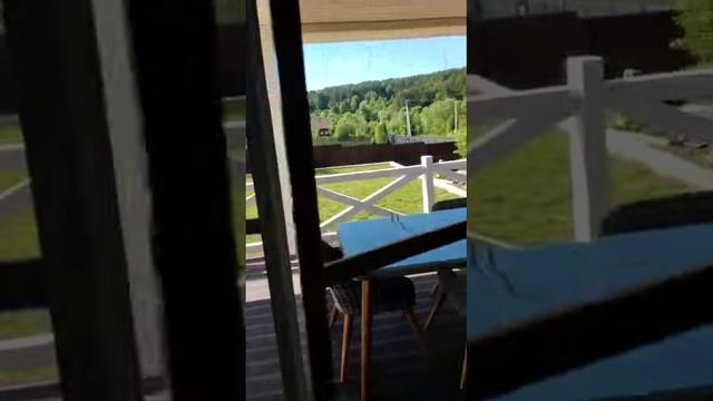 Москитная двухстворчатая дверь на магнитах и петлях @oknaserpuhov.ru смотреть онлайн