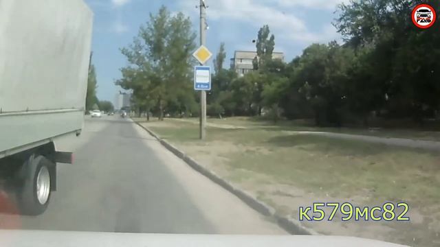 Поворот с Керченского на Чкалова. На газеле торопыжка. / Феодосия смотреть онлайн