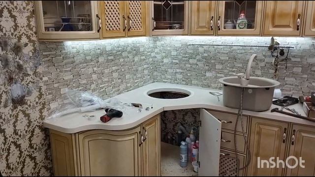 Замена столешницы на кухне.