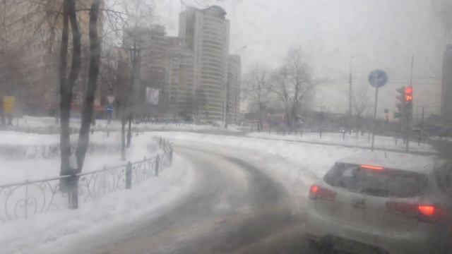 ЗиУ-682ГМ1 (С широкой передней дверью) №8394 (Москва) смотреть онлайн