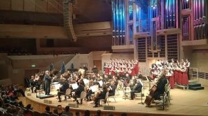 "Let It Snow!", Большой детский хор, Филип Скрайвен, Алессандро Агостини, оркестр Новая Россия