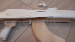 Сделал Автомат Калашникова из дерева.