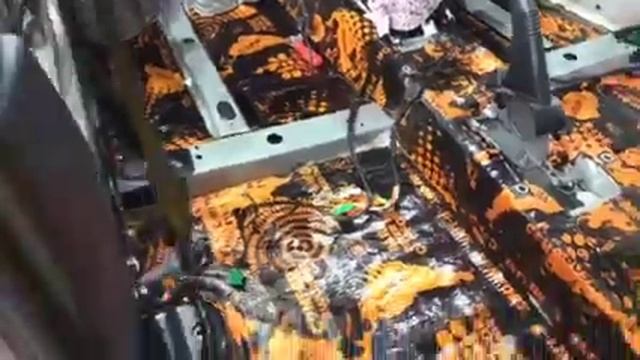 Владельцу этого "Ларгуса" угодно, чтобы машина была хорошо защищена от шума. ШВИ Лада Ларгус
