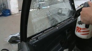 Подготовка к тонировке стекла передней двери ВАЗ2115