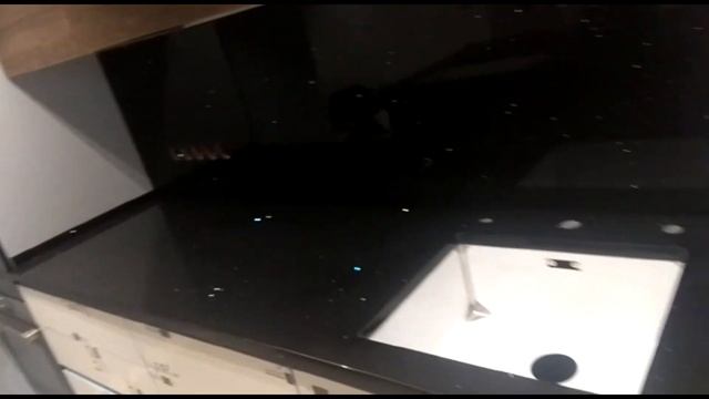 Столешница из кварцевого камня KI992 Kunlun Ink Radianz смотреть онлайн