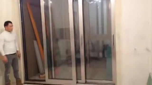 Демонстрация системы тёплая слайд-система - подвижное стекло от "ЮБК"