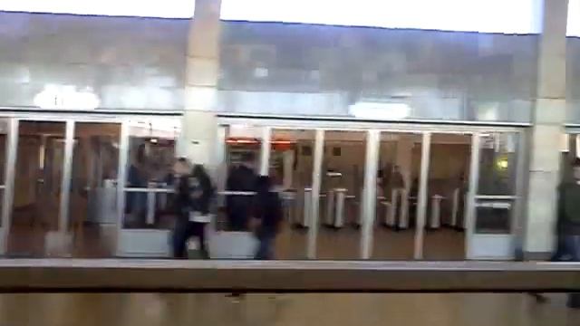 Станция метро Рыбацкое
