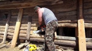 ВОССТАНАВЛИВАЕМ СТЕНЫ САРАЯ/ПОДНИМАЕМ СРУБ/ЧАСТЬ 3/ДЕРЕВЕНСКИЙ ВЛОГ