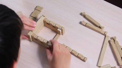 СТРОИМ ДЕРЕВЯННЫЙ ДОМ