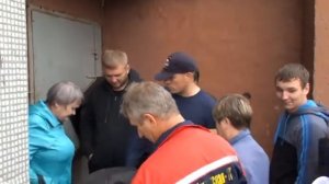 Видео попытки взлома двери в подвал первый подъезд