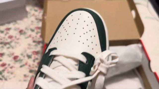 Unboxing My New Nike Dunk Low Retro смотреть онлайн