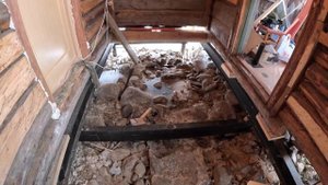 Демонтаж деревянного пола на веранде: Простые шаги для начинающих