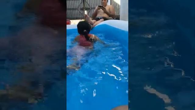 Vanna Sparkles ECQ Swim At Home Day1 смотреть онлайн