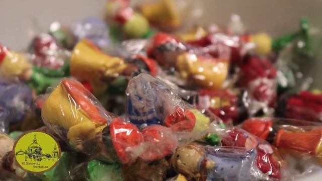 Roscón de Reyes de la mano de "Pastelería ALASKA" - San Lorenzo de El Escorial смотреть онлайн