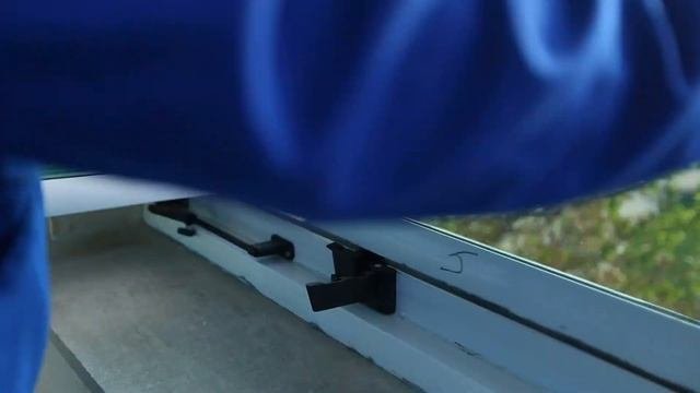 Безрамное остекление. Как открывать?