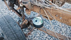 Примерка полноценной подушки передней пневмы ЗИЛ БЫЧОК.