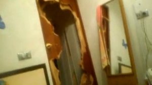 ломаем дверь