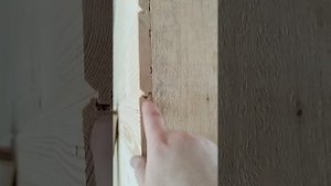 Каркасная межкомнатная перегородка на мансарде .