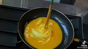 Нашумевшей омлет ''Торнадо''