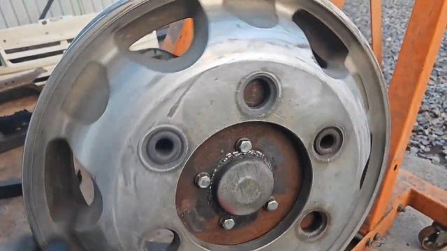 Адаптер на подкатной кран для полировки дисков. смотреть онлайн