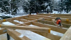 Сборка сруба из профилированного бруса