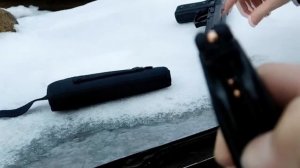 Обзор крутого-игрушечного пистолета (С газовым балоном)